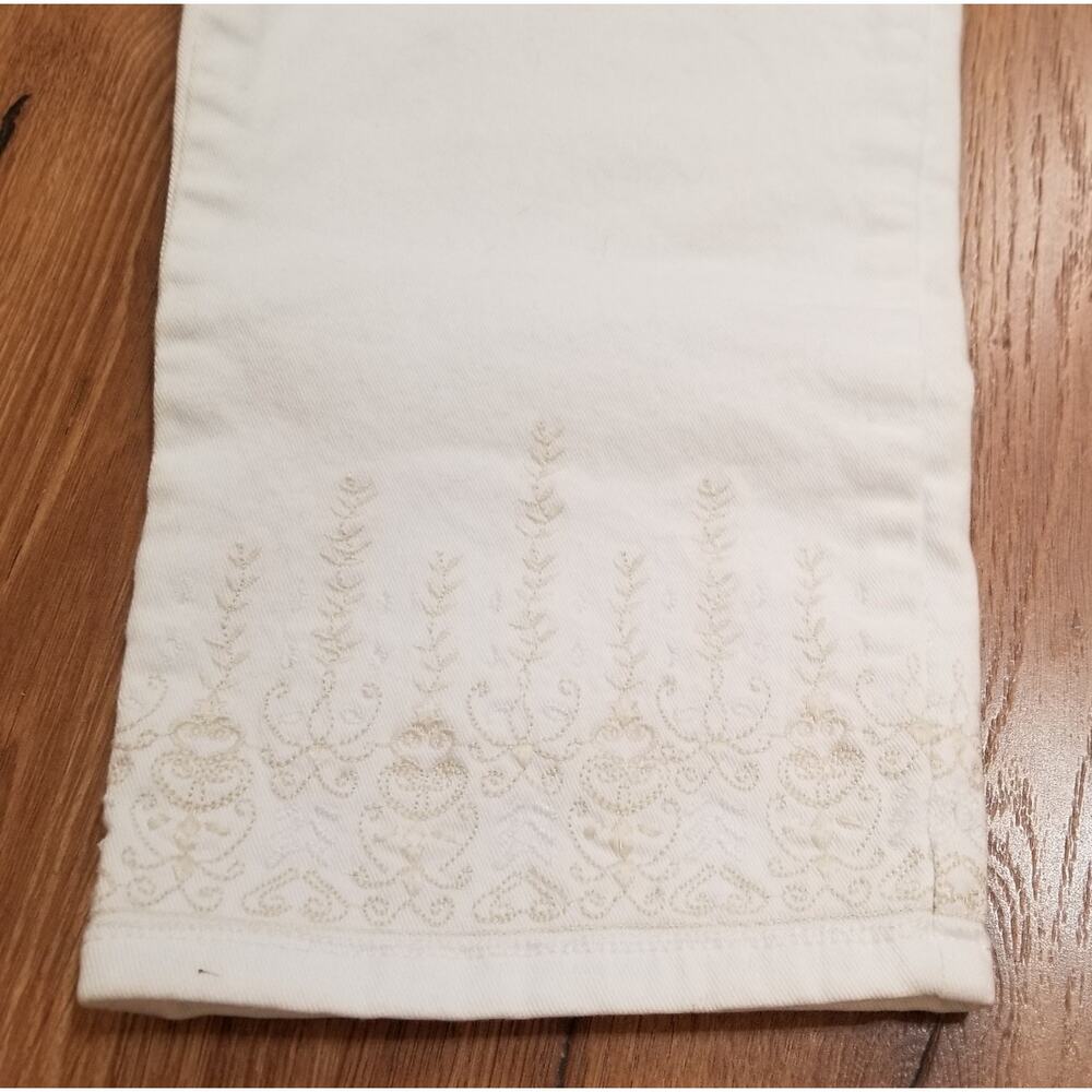 Gloria Vanderbilt Women's White Amanda Embellished Jean Stretch Capris Size 10 - Picture 5 of 13
